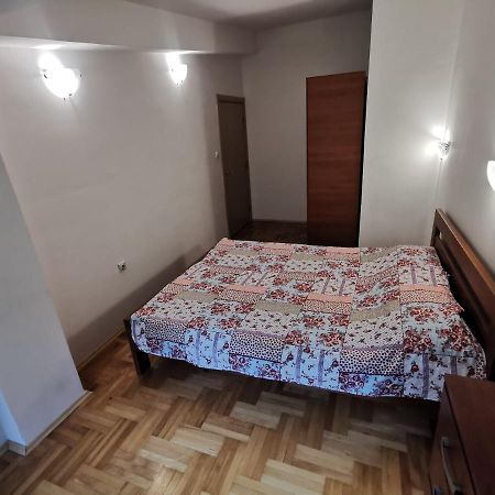 Appartement Zagrebska Flat à Skopje Extérieur photo