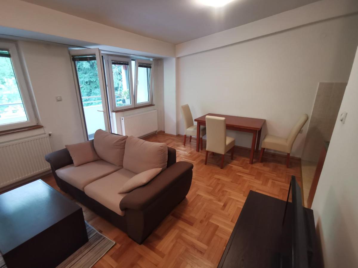 Appartement Zagrebska Flat à Skopje Extérieur photo