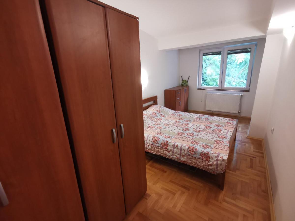 Appartement Zagrebska Flat à Skopje Extérieur photo