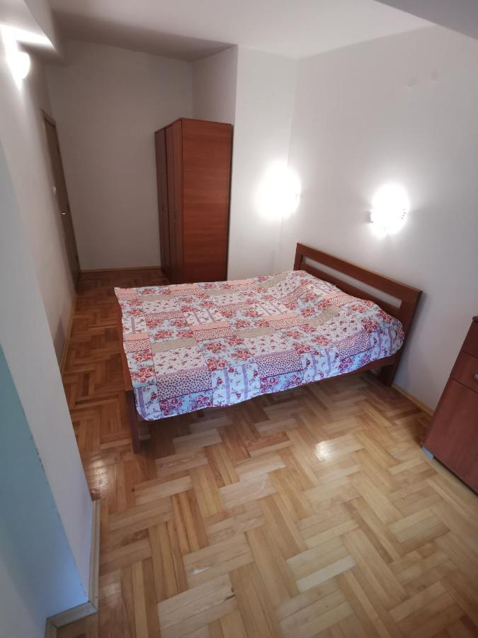 Appartement Zagrebska Flat à Skopje Extérieur photo